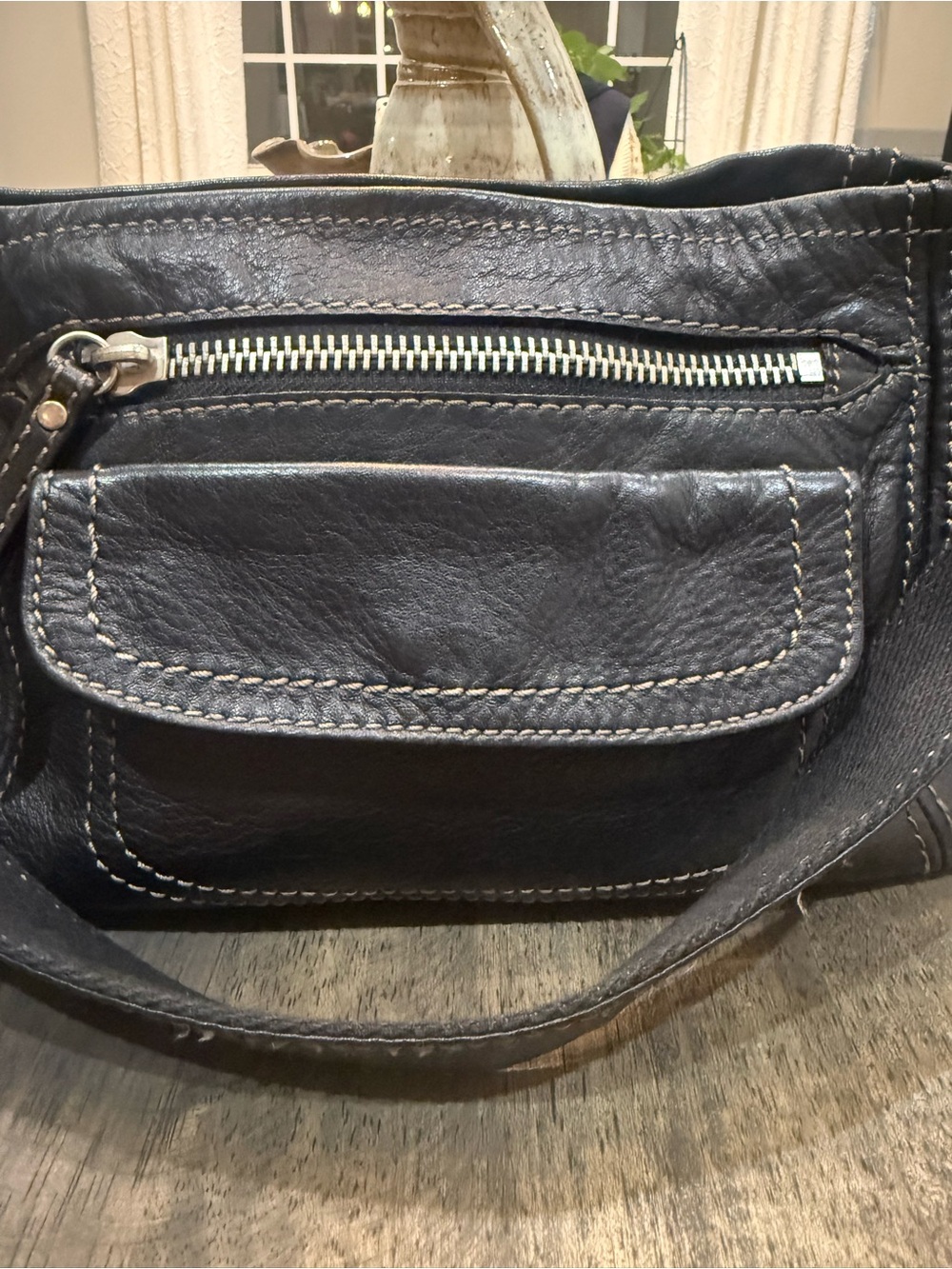 FOSSIL Y2K Era Leather Shoulder Bag! Large Zippers Key Hanging Stitching 12x7 - Picture 3 of 8